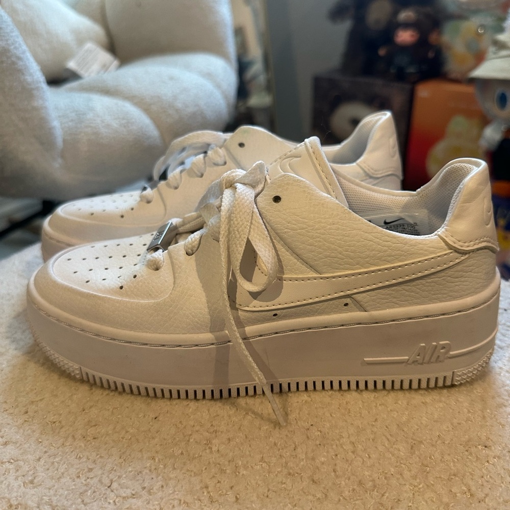 Nike Air Force 1 Sage Low size 5 - Picture 4 of 8